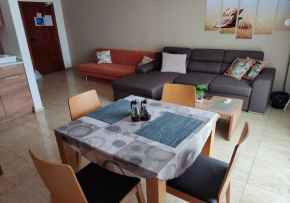 Charis Cozy Family apart at Sun Village Complex close to the Beach
